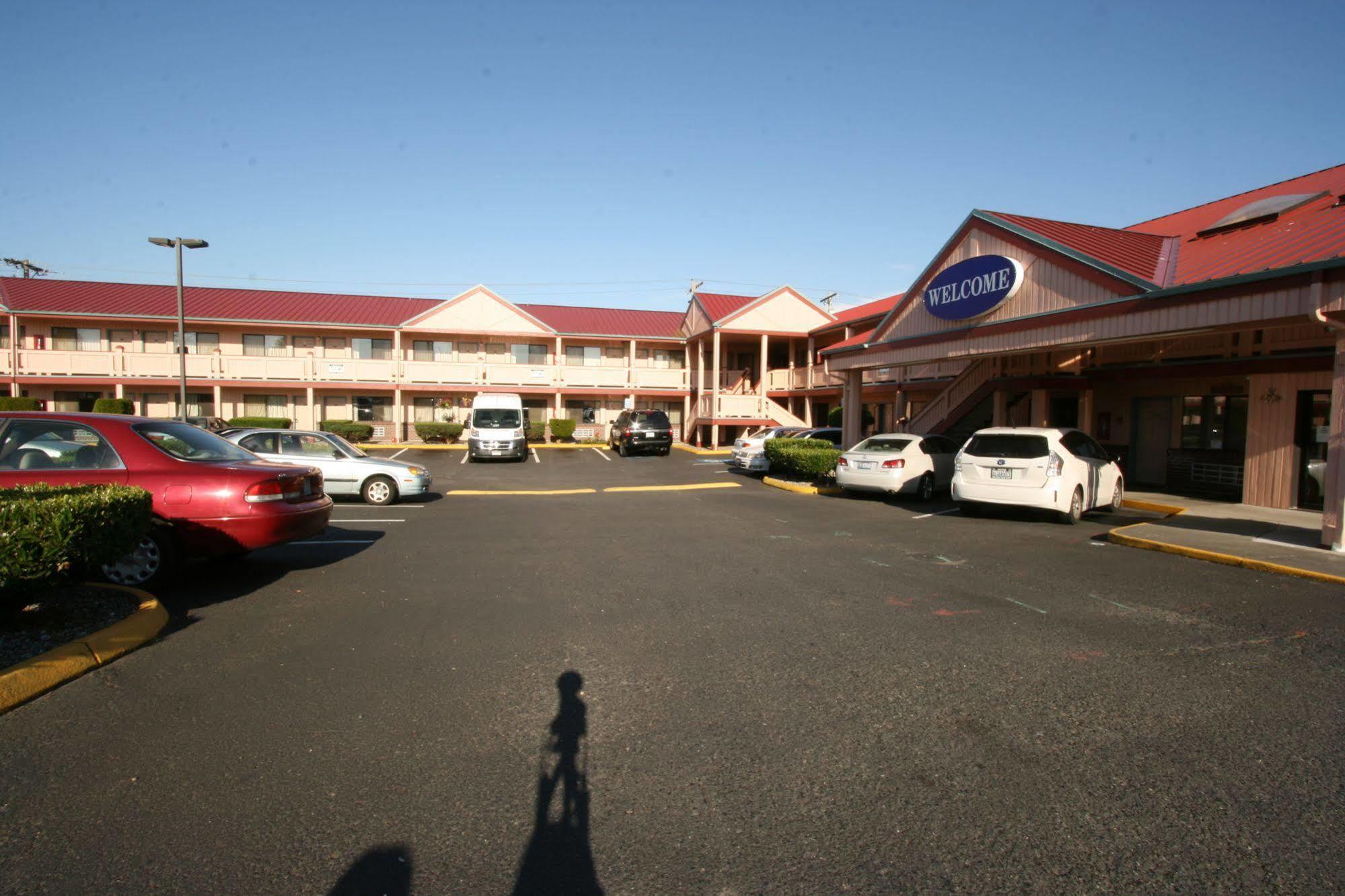 Welcome Everett Inn Екстериор снимка